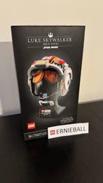 Lego Set - Star Wars - 75327 Luke Skywalker Red Five Helmet, Nieuw