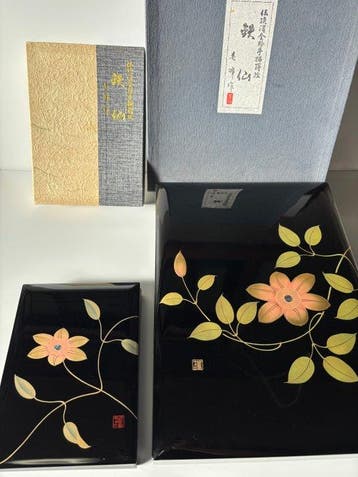 Doos - lak, parelmoer, goudpoeder - Honkin Gold Maki-e
