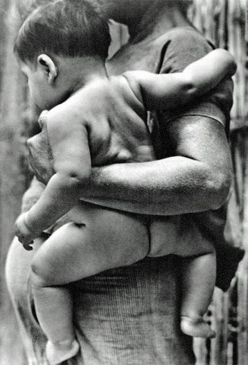 Tina Modotti (1896–1942) - Woman with child in Tehuantepec,