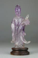 Statuet Kwanyin - Beeld met sokkel van rozenhout - Amethist