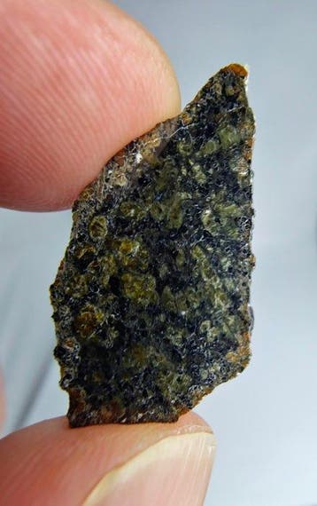 Marsisch (olivijnhoudende shergottiet) NEA 145 - 1.16 g, Verzamelen