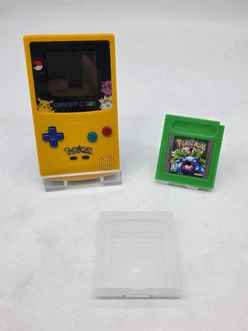 Nintendo - Gameboy Color - Pikachu Edition 1998 (new shell), Spelcomputers en Games, Nieuw