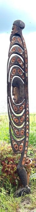 Oud houten Black Water-voorouderhoutsnijwerk - Sepik -