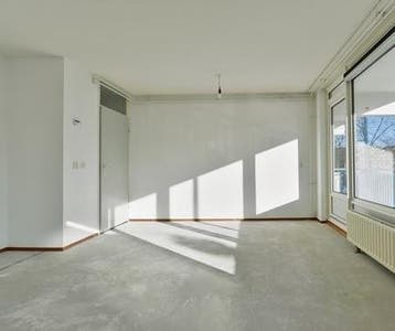 Te Huur Studio Theresiastraat In Den Haag, 20 tot 35 m², Den Haag