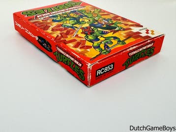 Nintendo Famicom - Teenage Mutant Ninja Turtles, Spelcomputers en Games, Games | Nintendo NES, Verzenden, Gebruikt