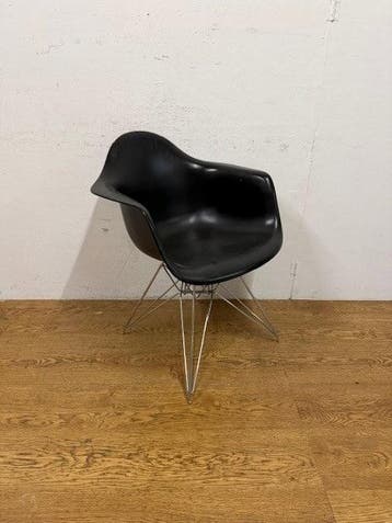 Gebruikte Vitra Dar Stoel - S4459 Vintage/Café, Ophalen, Nieuw