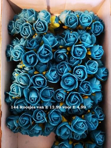 Mini Foam Roos Blauw Azuro 2 cm Doos 144 stuks, Huis en Inrichting, Woonaccessoires | Kunstplanten en Kunstbloemen, Nieuw, Ophalen of Verzenden