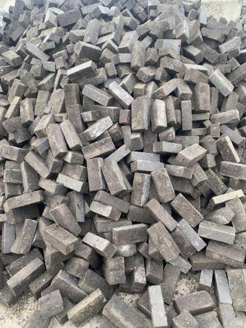 Oude gebakken dikformaten Beekbergen (op pallets), Ophalen of Verzenden, Gebruikt, Keramiek, Klinkers