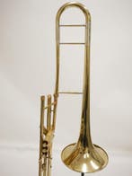 Gebruikte Ventieltrombone Courtois model 601 Dual Bore, Ophalen of Verzenden, Gebruikt, Tenor, Met koffer