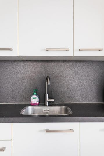 Te huur: Appartement Waldorpstraat in Den Haag, Den Haag, Appartement, Zuid-Holland