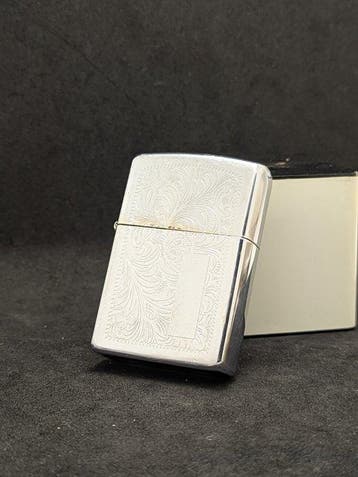 Zippo - Venetian - Aansteker - Staal, Verzamelen, Nieuw