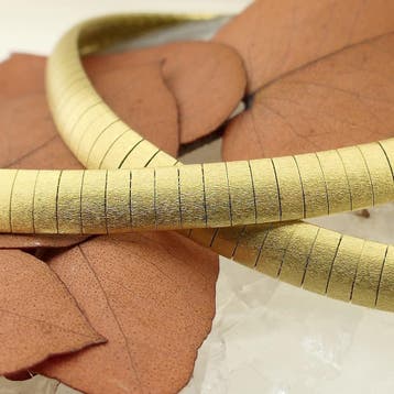 Gouden gematteerde omega schakelcollier (Ketting), Sieraden, Tassen en Uiterlijk, Ophalen of Verzenden, Gebruikt, Goud, Goud
