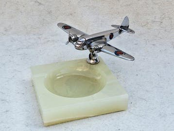 Modelvliegtuig - Bristol Blenheim - Op asbak voet