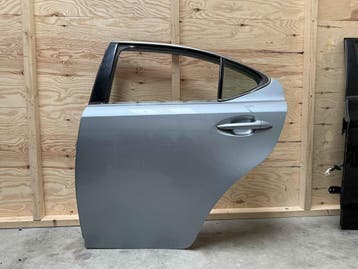 Gebruikte deur links-achter voor lexus is 250 2011, Auto-onderdelen, Overige Auto-onderdelen, Ophalen of Verzenden, Nieuw