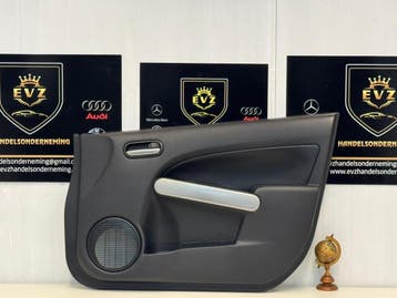 Mazda 2 bekleding portier rechts voor bj.2012 D651684C1, Auto-onderdelen, Interieur en Bekleding, Gebruikt, Mazda