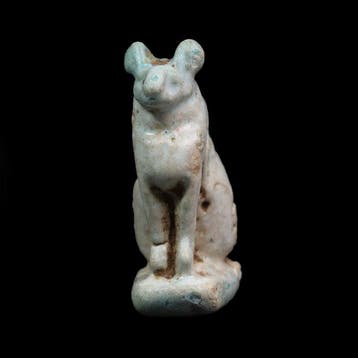Oude Egypte, late periode Blauwe faience Amulet van Bastet