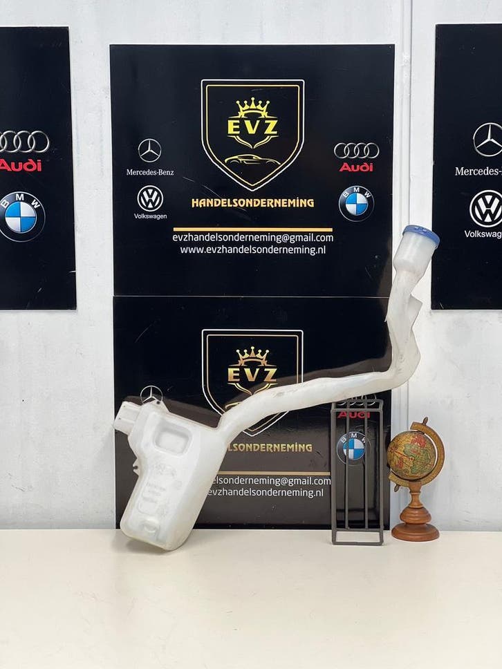 Citroën C4 Cactus ruitensproeiertank bj.2015 Art.9801973680, Auto-onderdelen, Ruiten en Toebehoren, Gebruikt, Citroën