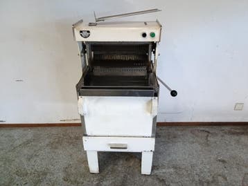 VLB Automatische Broodsnijmachine VL40/12,5 - B54 x D65 x, Gebruikt