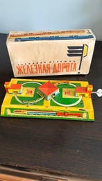 LMZ - Treintjes+station werkend - Opwindbaar blikken