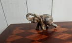 P. Chenet - Beeld, Olifanten - 9 cm - Brons