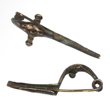 Etruscan Brons Bow Fibula, Antiek en Kunst