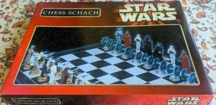STAR WARS CHESS - SCHACH - Schaakspel - Composiet, Antiek en Kunst, Curiosa en Brocante