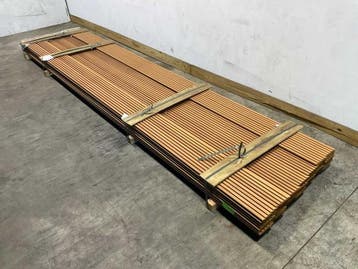 Veiling - 25x Rhombusprofielplank rib5 Ayous thermowood 420x, Doe-het-zelf en Verbouw, Nieuw