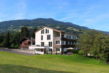 Luxe vakantiewoning met Grote tuin, terras, 3 slaapkamers, Internet, Bemiddelingsbureau, Dorp, Vorarlberg
