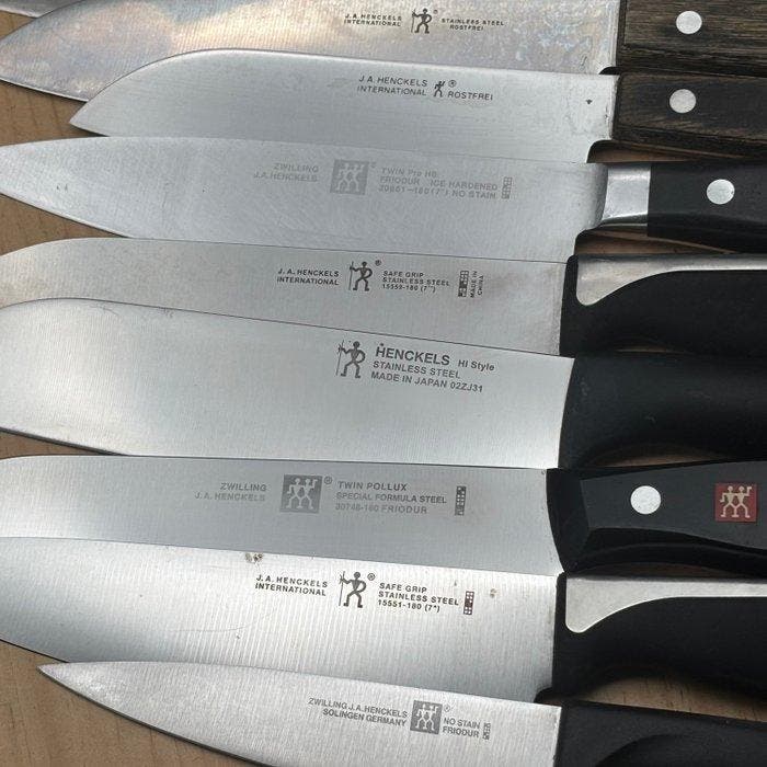 Damaged Henckels knives set CA373 - Keukenmes - roestvrij, Antiek en Kunst, Antiek | Keukenbenodigdheden