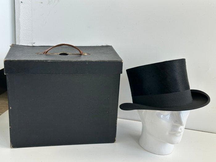 Collectie merkartikelen - Hoge Hoed - Wichita, Antiek en Kunst, Curiosa en Brocante
