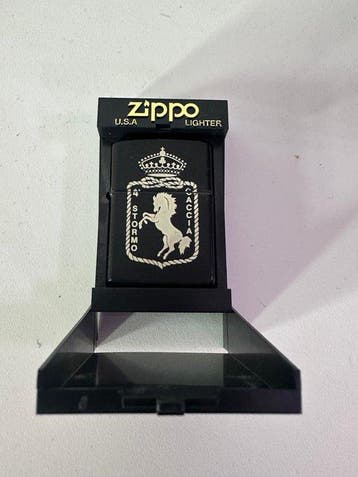 Zippo - Aansteker - IJzer (gegoten/gesmeed), Verzamelen, Nieuw