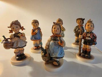 Goebel - Beeldje - Hummel beeldjes set (6) - Porselein