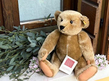 Steiff : Margeret Strong Teddybeer, 1984. EAN 0155/42 -