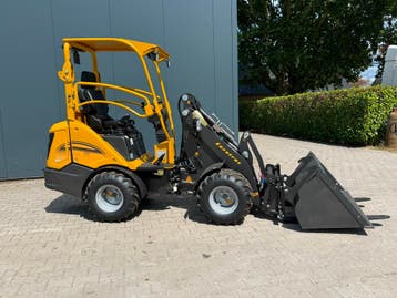 Eurotrac W11   Bel voor info of een super scherpe prijs, Wiellader of Shovel