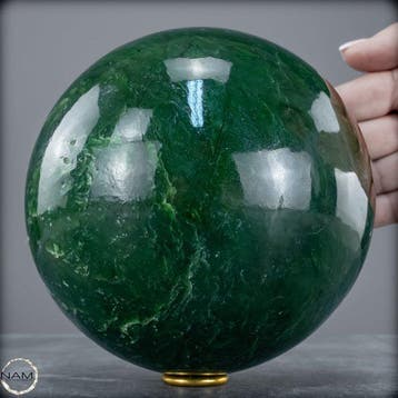 Natuurlijke hoogwaardige nefriet Bol- 4244.68 g