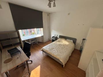 Te huur: Kamer Blekerstraat in Enschede, Huizen en Kamers
