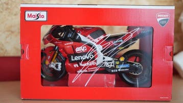 1:6 - Model motorfiets - DUCATI Desmosedici (2024) #1 firma, Nieuw
