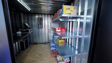 OP = OP | Bar | Mobiele Buitenbar | Zwart | Foodtruck
