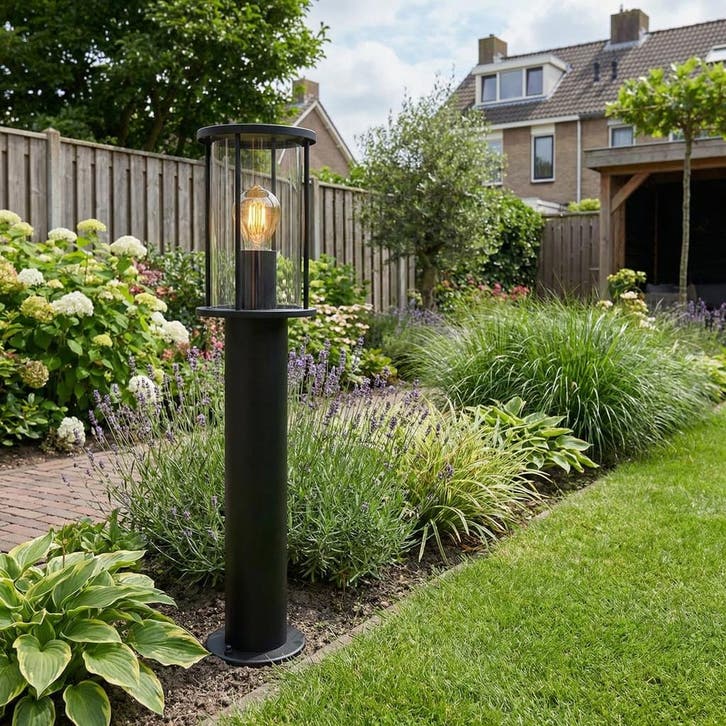 Tuinpaal - Tuinsokkel zwart | 60cm | Metaal en glas | Gracey, Tuin en Terras, Buitenverlichting, Staande lamp, Nieuw, Netvoeding