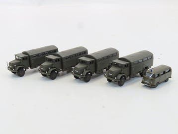 Schuco 1:87 - Modeltreinvoertuigen (5) - 5 Leger voertuigen, Nieuw