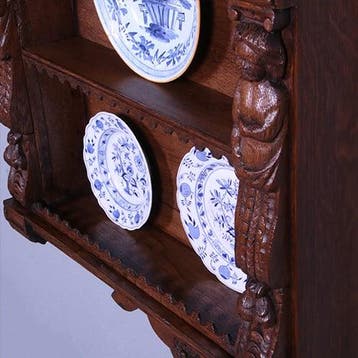 Wandkastje of wandrek met renaissance steekwerk 17e eeuw en, Ophalen of Verzenden