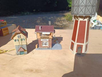 Kibri, Vollmer H0 - Modeltreingebouwen (3), Hobby en Vrije tijd, Modeltreinen | H0, Nieuw