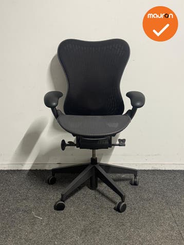 Herman Miller Mirra 2 Bureaustoel – Zwart – Full Option, Werkplek, Ophalen of Verzenden, Gebruikt, Stoel