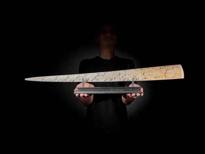 Geen minimumprijs - Indrukwekkende, uitgehouwen grote, Antiek en Kunst, Kunst | Designobjecten