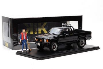 KK-Scale 1:18 - Modelauto - Toyota Hilux pickup + Figura, Nieuw