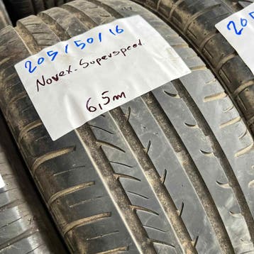 2 x Nexen 205-50-16 Zomerbanden 6,5mm, Gebruikt, 16 inch, Band(en), Personenwagen