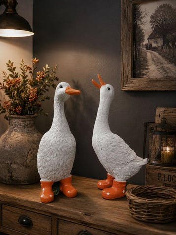 Beeld, funny goose with boots orange - 32 cm - polyresin