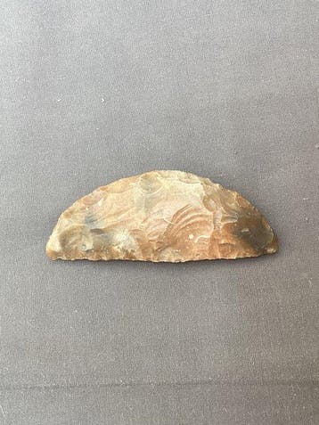 laat Neolithicum silex Sikkel - 95 cm (Zonder minimumprijs)