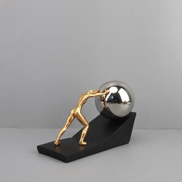 sculptuur, Sisyphus pushes the ball with all his might -