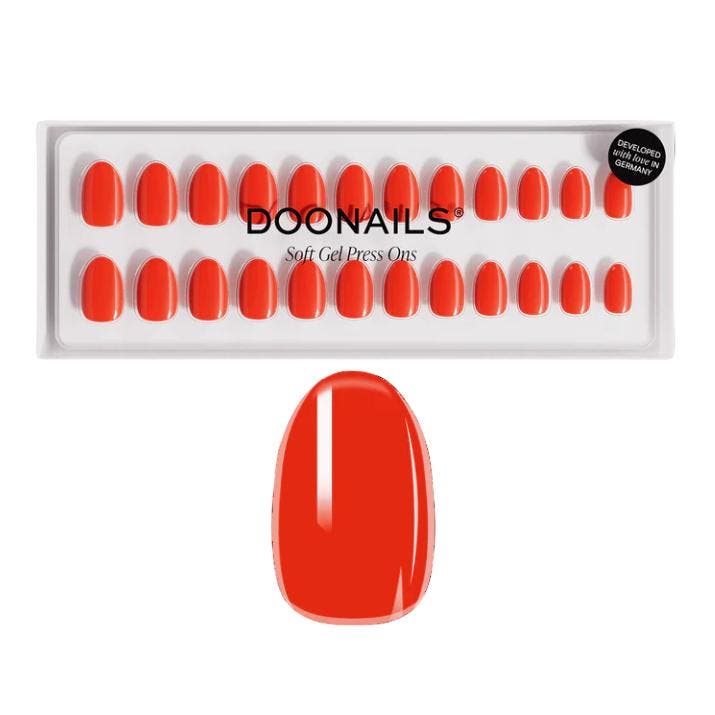 Doonails - Soft Gel Press Ons - On Fire Short Round, Verzamelen, Overige Verzamelen, Verzenden
